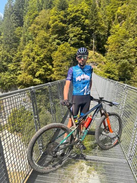 Concentrato di emozioni alla mythos. Una gara “mondiale” di mtb pura