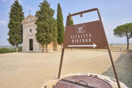 Dopo la chiusura invernale, riapre il ristoro della Cappella della Madonna di Vitaleta