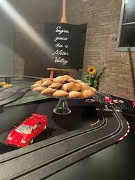 “A Casa di Enzo Ferrari, tra bulloni e tortellini