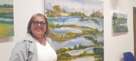 Patrizia Ghirardelli l’antico lacus janulae ispirazione profonda della mostra antologica “Riflessioni sul lago”
