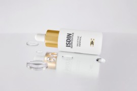ISDIN presenta ISDINCEUTICS Salicylic Renewal: un innovativo siero anti imperfezioni e antirughe con acido salicilico e glicolico per pelle mista o grassa