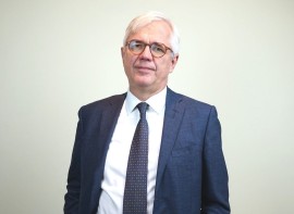 Solidarietà: Allen & Overy lancia il Mercatino di Natale a sostegno di Sport Senza Frontiere