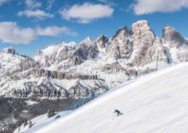 Cortina, c’è ancora tempo per appendere gli sci 