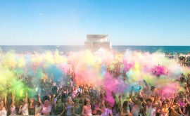 Parte da Verona il decimo tour di Holi il festival dei colori