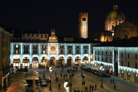 Tutta la magia e gli appuntamenti del Natale nel Bresciano, dalla città ai borghi, dalla Valle Camonica fino al Garda