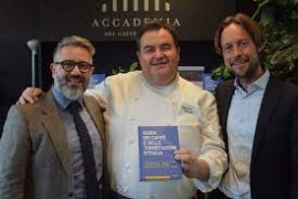 Camaleonte presenta la Guida dei Caffè e delle Torrefazioni d’Italia 2023-24, sua seconda edizione, nella prestigiosa sede di Accademia del Caffè Espresso