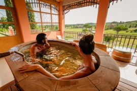 Benessere e relax fra le vigne del Collio – Aperta al Castello di Spessa Golf Wine Resort & SPA la Vinum SPA dedicata alla Vinoterapia