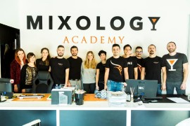  HORECA: alla MIXOLOGY Academy un corso gratuito da Barman per ciechi e ipovedenti