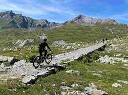 La Thuile. Il risveglio della montagna. Tradizioni millenarie e sapori di stagione