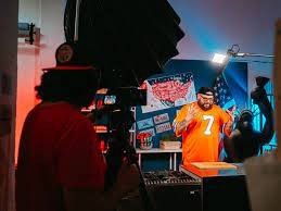 Torna da venerdì 12 novembre su Food Network con la seconda edizione di “THIS IS AMERICA”  il primo e unico programma della TV Italiana dedicato alla cucina made in USA