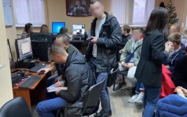 Le truffe dei call center di Kiev ai danni degli alleati europei