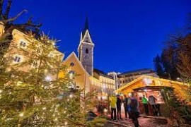 Torna il mercatino di Natale di Brunico, occasione imperdibile per vivere un'esperienza magica e suggestiva