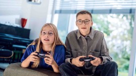  Miopia in aumento nei bambini: i consigli per identificarla e le opzioni per contenerla 