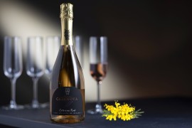 8 marzo (e non solo): le bollicine del Caterina Rosè di Podere Casanova di Montepulciano spumeggiante omaggio alla donna