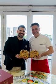 I Panettoni artigianali di Fabio Tuccillo arrivano a “San Carlo 17” In esclusiva le specialità del Bakery chef in una vetrina d’eccezione al centro di Napoli