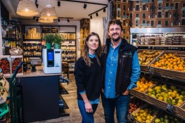 Foodie Freshmarket, la Bottega di frutta e verdura a “KM VERO”, festeggia 10 anni: dopo due punti vendita e una rosticceria a Veggie apre un nuovo Shop