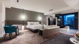 Il benessere è privé e vista lago nella Spa Suite Argantos di EALA, a Limone sul Garda  