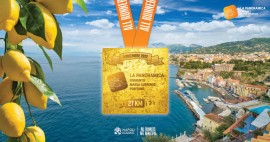 T-shirt adidas e l’oro della costiera nella medaglia della Panoramica Sorrento-Massa Lubrense-Positano 27km