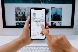App o sito web? Come scegliere lo strumento giusto per la tua attività. 