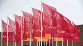 Il Soave al Prowein tra freschezza e longevità, tra suoli bianchi e suoli neri
