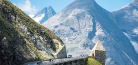 On the road sulla Strada Alpina del Grossglockner, la strada panoramica più bella dell’Austria