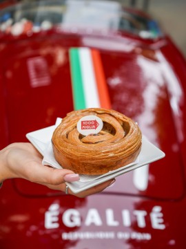 Égalité presenta il Cinnamon Route: la nuova delizia alla cannella ispirata alle auto d'epoca