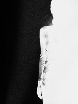 Domenica 2 marzo Giuseppe Buccinnà presenta Eterna Harmony in Fondazione Sozzani, via Bovisasca 87