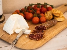 Basilicata, qui formaggio e miele li produci tu