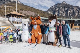 Skiri passa il testimone a tina e milo. In val di fiemme atmosfera olimpica