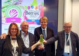 A Macfrut 2025 presentata novità nel panorama fieristico: International Asparagus Days e International Berries Days uniscono le forze e danno vita a un grande evento internazionale in ottobre a Bordeaux