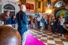 L'artista Cesare Catania presenta a Palazzo Donà dalle Rose “I SESTIERI”, la prima scultura della nuova collezione 