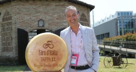 Il Parmigiano Reggiano protagonista del Giro d’Italia
