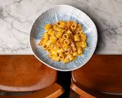 LA CARBONARA DEL GIUBILEO: CHURCHILL 1795 celebra il National Carbonara Day con un'iniziativa speciale dedicata al Giubileo 2025