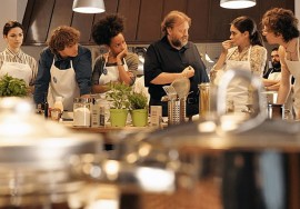 Il Parmigiano Reggiano diventa un film: il nuovo mediometraggio diretto da Paolo Genovese, con Stefano Fresi e Massimo Bottura