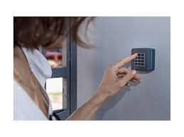 QUICK&EASY ACCESS è la soluzione ideale per gestori e ospiti di hotel, campeggi e altri ambienti collettivi per gli accessi temporanei da remoto 