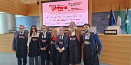 Torna a Cremona la Festa del Torrone per celebrare il dolce tradizionale cremonese ma anche la città che l'ha visto nascere