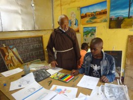 Appello dal carcere di Bamenda, in Camerun, da sette anni epicentro della guerra civile: il missionario lombardo Fra Gioacchino Cantanzaro chiede 5mila euro per far sistemare la scuola e i laboratori e ridare così speranza ai detenuti minorenni