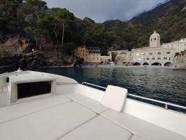 In barca sul mare Bandiera Blu
