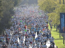Le mascotte della Maratona di Gerusalemme. Per la prima volta le mascotte della Jerusalem International Winner Marathon saranno un leone e leonessa