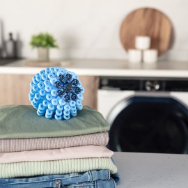 Care+Protect Cora Ball. La nuova sfera per la lavatrice che cattura e riduce fino al 31% delle microplastiche rilasciate durante il lavaggio