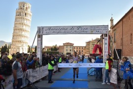 Buon compleanno XXV Maratona di Pisa, apertura iscrizioni per una storica edizione