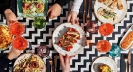 La nuova frontiera del brunch: dura tutto il giorno e per l’aperitivo il refill illimitato è di spritz