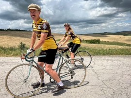 Pedalando in parità. L’Eroica