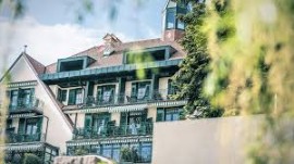 Il dolce autunno al Parkhotel Holzner 4*S di Soprabolzano: tra una passeggiata al Sentiero del Vino e uno sguardo alla natura che muta nei suoi colori più caldi e intensi
