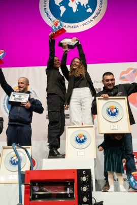 Nel 2024 la Pizza è Donna e giovane. Il Campionato Mondiale della Pizza si tinge di rosa