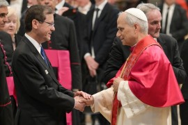 Il presidente di Israele Isac Herzog partecipa alla cerimonia di insediamento di Papa Leone XIV in Vaticano 