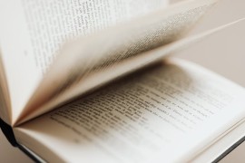 Stampare la tesi oggi: tradizione accademica e nuove esigenze digitali