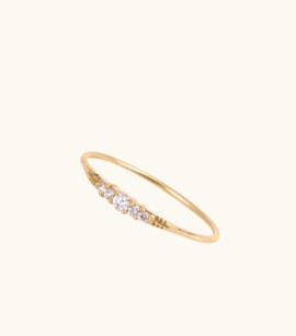 Anello di Fidanzamento: simbolo d’amore e promessa eterna