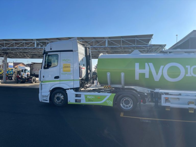 Apre nel Milanese il primo distributore di Ecodiesel HVO100