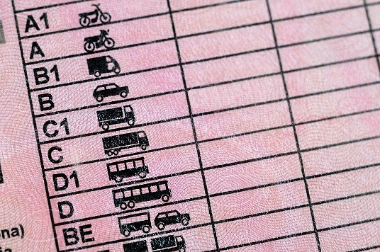 Auto: i patentati in Abruzzo aumentano e arrivano a più di 873 mila